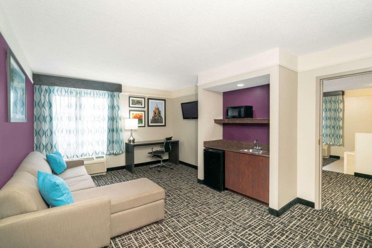 Hotel La Quinta By Wyndham Latham Albany Airport Zewnętrze zdjęcie